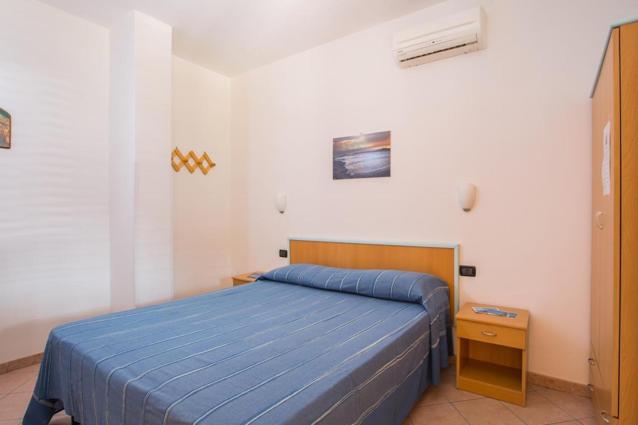 One Love Apartments Lupetto Екстериор снимка